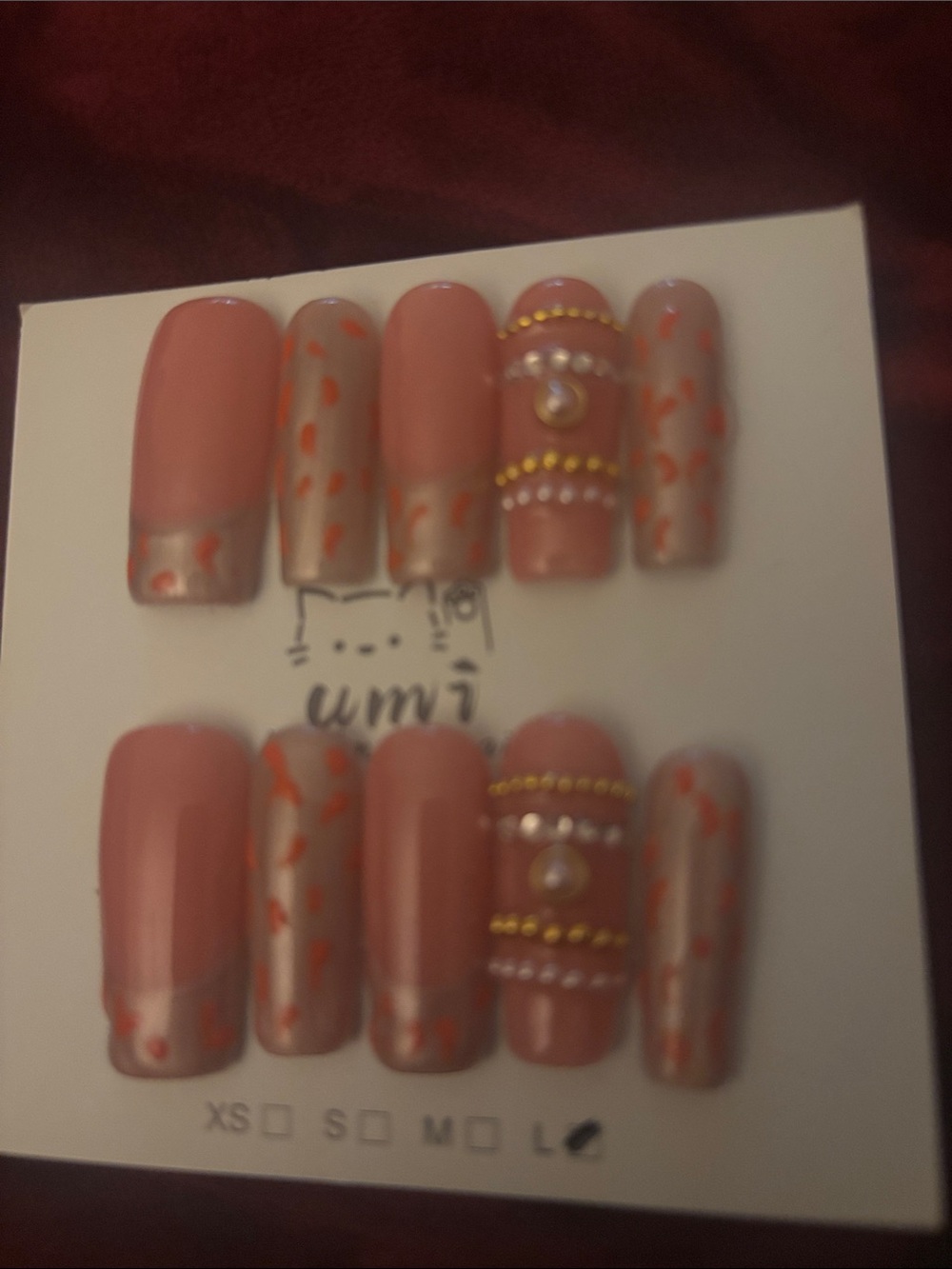 Press-On Nail Set in Dusty Pink with Gold Accents